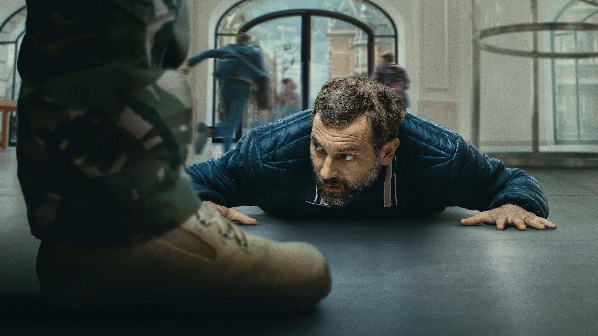 Vale a pena assistir iHostage? Nota, Elenco e Onde passa dublado